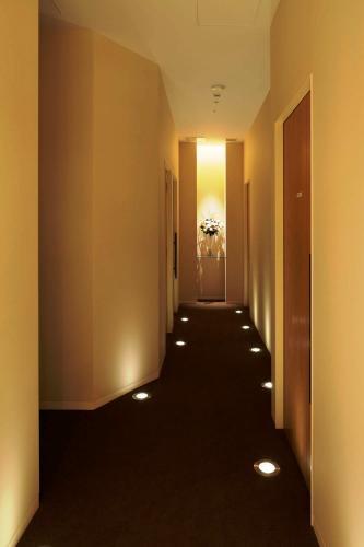 各個室をつなぐ廊下です。高級ホテルのような空間です